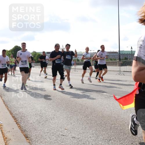 29.06.2025 - hella hamburg halbmarathon Lena Gebhardt http://msf.ph/oto/8455742 29.06.2025 09:54:24 Lombardsbrücke 12776, 17247, 134, 2020, 10237, 5020, 1098, 1119, 1171, 1342, 1399, 1413, 1424, 1476, 1549, 1817, 1892, 1902, 1942, 2020, 2098, 2188, 2442, 2470, 2561, 2670, 2842, 2889, 3477, 3562, 3785, 4017, 4029, 4183, 4185, 4235, 4237, 4270, 4816, 5020, 5528, 5706, 5884, 6198, 6266, 6630, 6819, 6831, 7087, 7274, 7297, 7709, 7734, 8142, 8374, 8576, 8698, 8743, 8916, 8928, 9105, 9463, 9482, 9619, 9815, 9924, 10057, 10237, 10529, 11848, 12084 meine-sportfotos.de