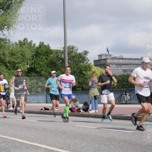 29.06.2025 - hella hamburg halbmarathon Luisa Fischer http://msf.ph/oto/8455805 29.06.2025 09:52:01 Kennedybrücke 16816, 15094, 7229, 8465, 6149, 4148, 095, 2750, 3116, 3136, 4148, 4766, 5648, 6149, 7035, 7229, 8465, 9914 meine-sportfotos.de