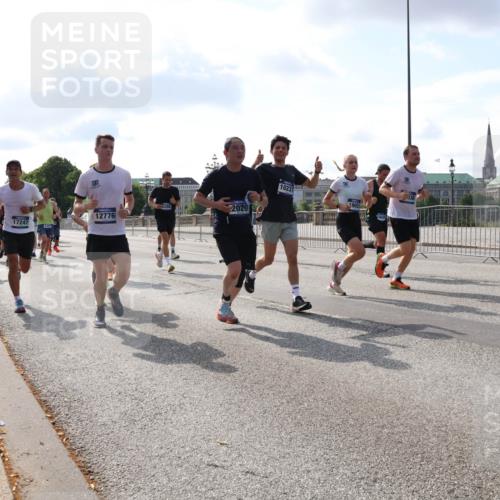 29.06.2025 - hella hamburg halbmarathon Lena Gebhardt http://msf.ph/oto/8455844 29.06.2025 09:54:25 Lombardsbrücke 2020, 12776, 2889, 17247, 10237, 1905, 1098, 1119, 1171, 1342, 1399, 1413, 1424, 1476, 1549, 1817, 1892, 1902, 1942, 2020, 2098, 2188, 2442, 2470, 2561, 2670, 2842, 2889, 3477, 3562, 3785, 4017, 4029, 4183, 4185, 4235, 4237, 4270, 4816, 5020, 5528, 5706, 5884, 6198, 6266, 6630, 6819, 6831, 7087, 7274, 7297, 7709, 8142, 8374, 8482, 8576, 8698, 8743, 8916, 8928, 9105, 9463, 9482, 9619, 9815, 9924, 10057, 10237, 10529, 11848, 12084 meine-sportfotos.de