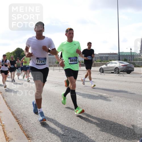 29.06.2025 - hella hamburg halbmarathon Lena Gebhardt http://msf.ph/oto/8455996 29.06.2025 09:54:26 Lombardsbrücke 134, 17247, 8698, 6266, 12, 1098, 1119, 1171, 1342, 1399, 1413, 1424, 1476, 1549, 1817, 1892, 1902, 1942, 2020, 2098, 2188, 2442, 2470, 2561, 2670, 2842, 2889, 3477, 3562, 3785, 4017, 4029, 4183, 4185, 4235, 4237, 4270, 4816, 5020, 5528, 5706, 5884, 6198, 6266, 6630, 6819, 6831, 7087, 7274, 7297, 7709, 8142, 8374, 8482, 8576, 8698, 8743, 8916, 8928, 9038, 9105, 9463, 9482, 9619, 9815, 9924, 10057, 10237, 10529, 11848, 12084 meine-sportfotos.de