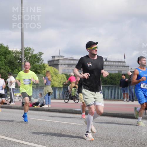 29.06.2025 - hella hamburg halbmarathon Luisa Fischer http://msf.ph/oto/8456055 29.06.2025 09:52:06 Kennedybrücke 18547, 16816, 1343, 3136, 3282, 5889, 6149, 7229, 8370, 8465, 9264, 9296, 9914 meine-sportfotos.de