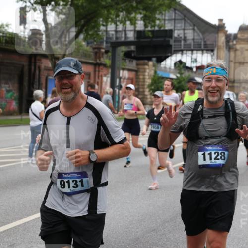 29.06.2025 - hella hamburg halbmarathon Yannick Fuchs http://msf.ph/oto/8456280 29.06.2025 10:56:19 20KM 1006, 1128, 1264, 1377, 1432, 1568, 1573, 1726, 4859, 6414, 6415, 6580, 6815, 7658, 8045, 8154, 8624, 9131, 9718, 9928, 10214, 10519, 10797, 11670, 11968, 12156, 13498, 13868, 14368, 14456, 15686, 15859, 16292, 16654, 16808, 17136, 17383, 17532, 17939, 17955, 18000, 18599, 18919, 19023 meine-sportfotos.de