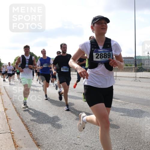 29.06.2025 - hella hamburg halbmarathon Lena Gebhardt http://msf.ph/oto/8456292 29.06.2025 09:54:28 Lombardsbrücke 13398, 15981, 2889, 1119, 1171, 1342, 1399, 1413, 1424, 1476, 1549, 1817, 1892, 1902, 1942, 2020, 2098, 2188, 2442, 2470, 2561, 2670, 2842, 2889, 3477, 3562, 3785, 4017, 4029, 4183, 4185, 4235, 4237, 4270, 4816, 5020, 5447, 5528, 5706, 5884, 6198, 6266, 6630, 6723, 6819, 6831, 7087, 7274, 7297, 7709, 8142, 8374, 8482, 8576, 8698, 8743, 8916, 8928, 9038, 9051, 9105, 9463, 9482, 9619, 9815, 9924, 10057, 10237, 10529, 11848, 12084 meine-sportfotos.de