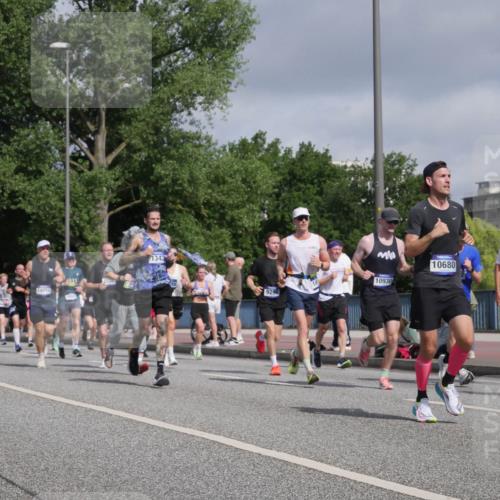 29.06.2025 - hella hamburg halbmarathon Luisa Fischer http://msf.ph/oto/8456329 29.06.2025 09:52:11 Kennedybrücke 2, 5, 14204, 1738, 1343, 9296, 10680, 14667, 10930, 1343, 1445, 2573, 3136, 3282, 5889, 6123, 8370, 9264, 9265, 9296 meine-sportfotos.de