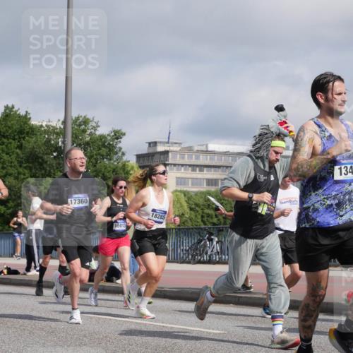 29.06.2025 - hella hamburg halbmarathon Luisa Fischer http://msf.ph/oto/8456517 29.06.2025 09:52:14 Kennedybrücke 14, 14204, 17360, 15013, 18285, 1343, 9296, 1343, 1445, 1800, 2573, 2949, 3282, 5248, 5889, 6123, 8370, 9264, 9265, 9296 meine-sportfotos.de