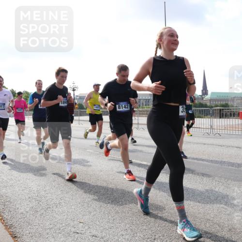 29.06.2025 - hella hamburg halbmarathon Lena Gebhardt http://msf.ph/oto/8456631 29.06.2025 09:54:31 Lombardsbrücke 18942, 4017, 10057, 14911, 8142, 2442, 2470, 14797, 1119, 1171, 1342, 1399, 1413, 1424, 1476, 1549, 1817, 1892, 1902, 1942, 2020, 2098, 2188, 2222, 2442, 2470, 2561, 2670, 2842, 2889, 2955, 3477, 3562, 3785, 4017, 4029, 4183, 4185, 4237, 4270, 4816, 5020, 5447, 5706, 5884, 6198, 6266, 6630, 6723, 6819, 6831, 6978, 7087, 7274, 7297, 7709, 8117, 8142, 8374, 8482, 8576, 8698, 8743, 8916, 8928, 9038, 9051, 9463, 9482, 9815, 9924, 10057, 10237, 10529, 11848, 12084 meine-sportfotos.de