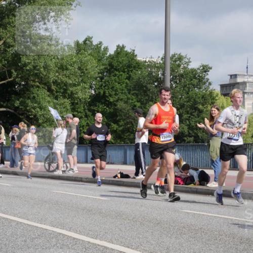 29.06.2025 - hella hamburg halbmarathon Luisa Fischer http://msf.ph/oto/8456753 29.06.2025 09:52:19 Kennedybrücke 23, 4425, 15255, 15095, 17215, 1445, 1800, 1975, 2324, 2573, 2949, 3431, 4303, 4425, 5248, 5889, 6123, 7796, 8370, 9264, 9265 meine-sportfotos.de