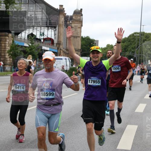 29.06.2025 - hella hamburg halbmarathon Yannick Fuchs http://msf.ph/oto/8456864 29.06.2025 10:56:21 20KM 1006, 1128, 1264, 1377, 1432, 1568, 1573, 1726, 6414, 6415, 6580, 6752, 7658, 8045, 8154, 8624, 9131, 9718, 9928, 10214, 10519, 10797, 11670, 11968, 12156, 13498, 13868, 14368, 14456, 15859, 16292, 16654, 16688, 16808, 17136, 17383, 17532, 17939, 17955, 18000, 18599, 18919, 19023 meine-sportfotos.de