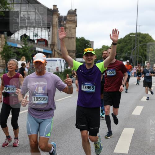 29.06.2025 - hella hamburg halbmarathon Yannick Fuchs http://msf.ph/oto/8456877 29.06.2025 10:56:21 20KM 1006, 1128, 1264, 1377, 1432, 1568, 1573, 1726, 6414, 6415, 6580, 6752, 7658, 8045, 8154, 8624, 9131, 9718, 9928, 10214, 10519, 10797, 11670, 11968, 12156, 13498, 13868, 14368, 14456, 15859, 16292, 16654, 16688, 16808, 17136, 17383, 17532, 17939, 17955, 18000, 18599, 18919, 19023 meine-sportfotos.de