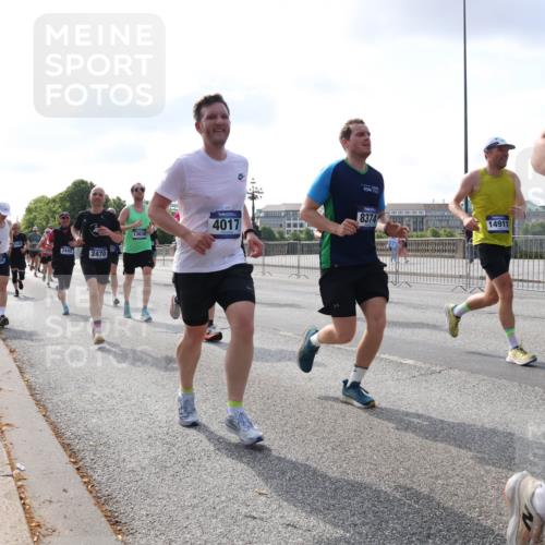 29.06.2025 - hella hamburg halbmarathon Lena Gebhardt http://msf.ph/oto/8456911 29.06.2025 09:54:32 Lombardsbrücke 2442, 17905, 2470, 13630, 4017, 8374, 14911, 1119, 1171, 1342, 1399, 1413, 1424, 1476, 1549, 1817, 1892, 1902, 1942, 2020, 2098, 2188, 2222, 2442, 2470, 2561, 2670, 2842, 2889, 2955, 3477, 3562, 3785, 4017, 4029, 4183, 4185, 4237, 4270, 4816, 5020, 5447, 5706, 5884, 6266, 6630, 6723, 6819, 6831, 6978, 7087, 7274, 7297, 7709, 8117, 8142, 8374, 8482, 8576, 8657, 8698, 8743, 8916, 8928, 9038, 9051, 9463, 9482, 9815, 9924, 10057, 10237, 10529, 11848, 12084 meine-sportfotos.de
