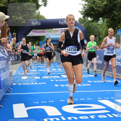 29.06.2025 - hella hamburg halbmarathon Strokosch-Dieckow http://msf.ph/oto/8456955 29.06.2025 10:47:54 Ziel 1604, 1613, 4528, 4601, 5022, 6377, 6836, 8564, 11961, 12808, 14383, 14730, 15333, 16766, 17451, 18206, 18356, 18836, 18922, 19198 meine-sportfotos.de