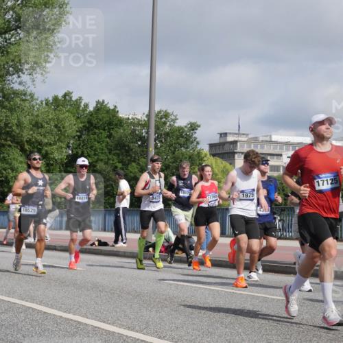 29.06.2025 - hella hamburg halbmarathon Luisa Fischer http://msf.ph/oto/8456968 29.06.2025 09:52:24 Kennedybrücke 18529, 18979, 16819, 3431, 1765, 1975, 43, 17125, 2949, 1800, 1975, 2324, 2949, 3431, 4303, 4425, 5248, 6682, 7495, 7796, 8925 meine-sportfotos.de