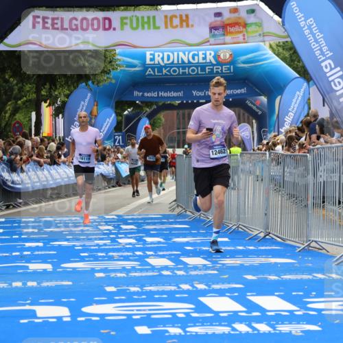 29.06.2025 - hella hamburg halbmarathon Strokosch-Dieckow http://msf.ph/oto/8457372 29.06.2025 10:35:40 Ziel 4062, 10384, 12462, 12899, 14841, 16119, 16123, 18841 meine-sportfotos.de