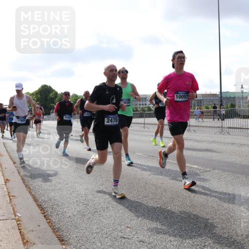 29.06.2025 - hella hamburg halbmarathon Lena Gebhardt http://msf.ph/oto/8457388 29.06.2025 09:54:33 Lombardsbrücke 17905, 13630, 10057, 2442, 11422, 2470, 1119, 1171, 1342, 1399, 1413, 1424, 1476, 1549, 1817, 1892, 1942, 2020, 2098, 2188, 2222, 2442, 2470, 2561, 2670, 2842, 2889, 2955, 3477, 3562, 3785, 4017, 4029, 4183, 4185, 4237, 4270, 4816, 5020, 5447, 5706, 5884, 6266, 6630, 6723, 6819, 6831, 6978, 7087, 7274, 7297, 7709, 8117, 8142, 8374, 8482, 8576, 8657, 8698, 8743, 8916, 8928, 9038, 9051, 9463, 9815, 9924, 10057, 10237, 10529, 11848 meine-sportfotos.de