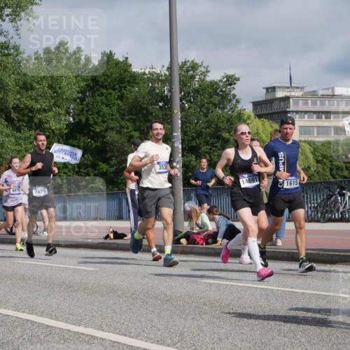29.06.2025 - hella hamburg halbmarathon Luisa Fischer http://msf.ph/oto/8457459 29.06.2025 09:52:33 Kennedybrücke 10894, 73, 9979, 8629, 1905, 3530, 14691, 1615, 79, 1615, 1803, 3530, 4528, 5803, 6682, 7495, 8629, 8925, 9294, 9711, 9979 meine-sportfotos.de