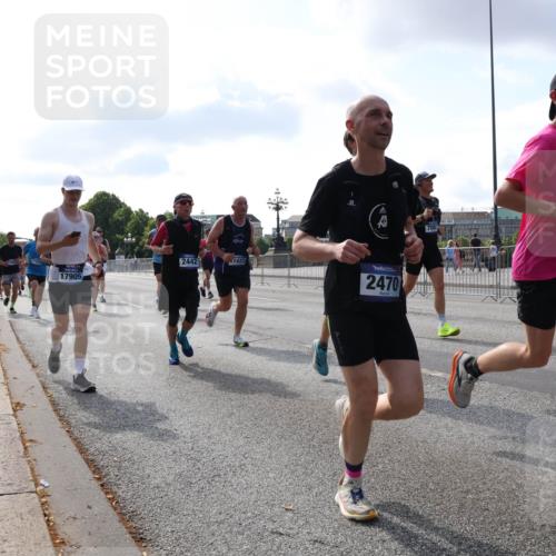 29.06.2025 - hella hamburg halbmarathon Lena Gebhardt http://msf.ph/oto/8457543 29.06.2025 09:54:33 Lombardsbrücke 2442, 1422, 17905, 2470, 708, 1119, 1171, 1342, 1399, 1413, 1424, 1476, 1549, 1817, 1892, 1942, 2020, 2098, 2188, 2222, 2442, 2470, 2561, 2670, 2842, 2889, 2955, 3477, 3562, 3785, 4017, 4029, 4183, 4185, 4237, 4270, 4816, 5020, 5447, 5706, 5884, 6266, 6630, 6723, 6819, 6831, 6978, 7087, 7274, 7297, 7709, 8117, 8142, 8374, 8482, 8576, 8657, 8698, 8743, 8916, 8928, 9038, 9051, 9463, 9815, 9924, 10057, 10237, 10529, 11848 meine-sportfotos.de