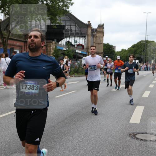 29.06.2025 - hella hamburg halbmarathon Yannick Fuchs http://msf.ph/oto/8457572 29.06.2025 10:56:24 20KM 1006, 1128, 1264, 1377, 1432, 1568, 1573, 1726, 6414, 6415, 6752, 7658, 7869, 8045, 8154, 8624, 8730, 9131, 9718, 10214, 10519, 11180, 11670, 11968, 12156, 13498, 13868, 14368, 14456, 15859, 16292, 16654, 16688, 16808, 17136, 17383, 17532, 17955, 18599, 18919, 19023 meine-sportfotos.de