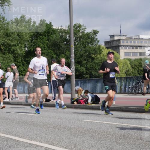 29.06.2025 - hella hamburg halbmarathon Luisa Fischer http://msf.ph/oto/8457581 29.06.2025 09:52:37 Kennedybrücke 14560, 15435, 9979, 1254, 12327, 1615, 1675, 1803, 2415, 3530, 4528, 5436, 5791, 5803, 7774, 8629, 9294, 9711, 9979 meine-sportfotos.de