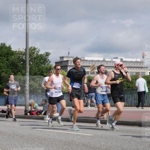 29.06.2025 - hella hamburg halbmarathon Luisa Fischer http://msf.ph/oto/8457822 29.06.2025 09:52:41 Kennedybrücke 5436, 2415, 17620, 15336, 9711, 1675, 1803, 2415, 2568, 2826, 3332, 4528, 5409, 5436, 5791, 5803, 6529, 7774, 9017, 9302, 9711 meine-sportfotos.de