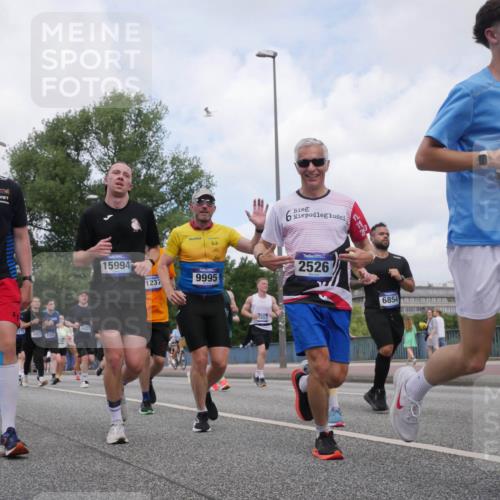 29.06.2025 - hella hamburg halbmarathon Luisa Fischer http://msf.ph/oto/8457853 29.06.2025 10:36:56 Kennedybrücke 5822, 5821, 15994, 1237, 9995, 2526, 6854, 1189, 1275, 2526, 3264, 3340, 3345, 3848, 4807, 5141, 5557, 5821, 5822, 5887, 6364, 6515, 6516, 6956, 7027, 7633, 7653, 7982, 8157, 8349, 8375, 8377, 8383, 8401, 8620, 9438, 9995, 10048, 10800 meine-sportfotos.de
