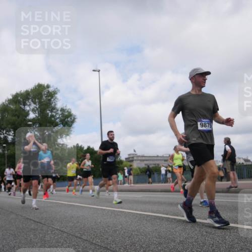 29.06.2025 - hella hamburg halbmarathon Luisa Fischer http://msf.ph/oto/8458086 29.06.2025 10:37:09 Kennedybrücke 9875, 1764, 2038, 2933, 4445, 4824, 4826, 5096, 5566, 5569, 5691, 7565, 8277, 9875, 10048, 10071, 10561 meine-sportfotos.de