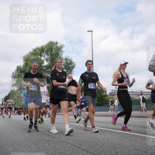 29.06.2025 - hella hamburg halbmarathon Luisa Fischer http://msf.ph/oto/8458377 29.06.2025 10:37:27 Kennedybrücke 16578, 02, 13401, 6718, 13853, 1025, 1705, 1787, 2496, 2510, 2511, 3145, 3829, 4479, 4942, 6034, 6109, 6718, 6727, 7324, 7329, 8202, 9094, 9514 meine-sportfotos.de