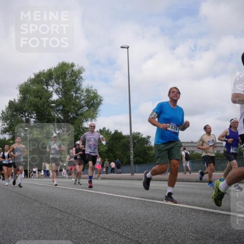 29.06.2025 - hella hamburg halbmarathon Luisa Fischer http://msf.ph/oto/8458456 29.06.2025 10:37:29 Kennedybrücke 15345, 2510, 6034, 1672, 025, 14443, 1705, 1025, 1705, 2510, 2511, 3145, 3829, 4479, 4540, 4942, 6034, 6109, 6718, 6727, 7324, 7329, 7644, 8202, 9514 meine-sportfotos.de