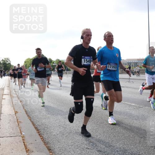 29.06.2025 - hella hamburg halbmarathon Lena Gebhardt http://msf.ph/oto/8458482 29.06.2025 09:54:37 Lombardsbrücke 916, 12367, 19007, 9924, 1549, 150, 17353, 779, 32222, 7274, 1171, 1342, 1399, 1549, 1817, 1892, 1942, 2020, 2098, 2188, 2222, 2367, 2442, 2470, 2561, 2592, 2596, 2670, 2842, 2889, 2955, 3208, 3209, 3477, 3562, 3785, 4017, 4029, 4183, 4185, 4270, 4816, 4832, 5020, 5447, 5706, 5884, 6266, 6290, 6630, 6723, 6819, 6831, 6978, 7087, 7274, 7297, 7335, 7709, 7908, 8117, 8142, 8374, 8482, 8576, 8657, 8698, 8743, 8916, 8981, 9038, 9051, 9463, 9710, 9815, 9924, 10057, 10237, 10529 meine-sportfotos.de