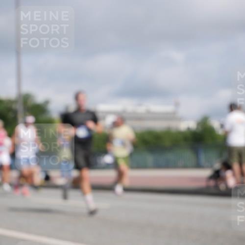 29.06.2025 - hella hamburg halbmarathon Luisa Fischer http://msf.ph/oto/8458667 29.06.2025 09:53:06 Kennedybrücke 1209, 1358, 1697, 2675, 3626, 4205, 4229, 4380, 5508, 6686, 6687, 7026, 8958, 9365, 10783 meine-sportfotos.de