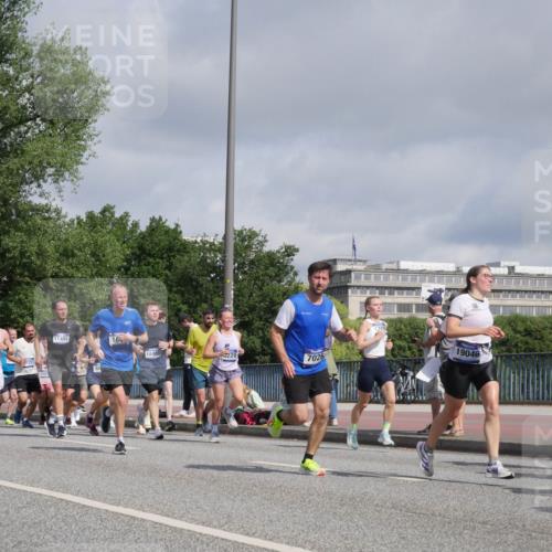 29.06.2025 - hella hamburg halbmarathon Luisa Fischer http://msf.ph/oto/8458865 29.06.2025 09:53:11 Kennedybrücke 15421, 15372, 3626, 11491, 18449, 229, 7026, 19046, 4380, 1209, 1697, 3626, 4205, 4229, 4380, 4893, 5026, 5472, 5508, 5916, 6080, 6686, 6687, 7026, 7110, 8958, 10783 meine-sportfotos.de