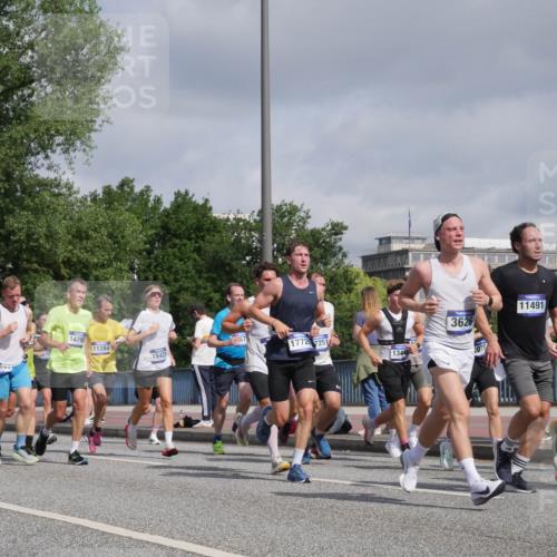 29.06.2025 - hella hamburg halbmarathon Luisa Fischer http://msf.ph/oto/8458923 29.06.2025 09:53:14 Kennedybrücke 14012, 18451, 1479, 11284, 1772, 7251, 15421, 1344, 3626, 1078, 11491, 16, 6687, 1697, 2546, 3626, 4229, 4380, 4893, 5026, 5472, 5508, 5752, 5916, 6080, 6686, 6687, 7026, 7110, 8091, 8574, 10064, 10783 meine-sportfotos.de