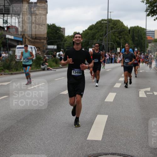 29.06.2025 - hella hamburg halbmarathon Yannick Fuchs http://msf.ph/oto/8458948 29.06.2025 10:56:32 20KM 1006, 1194, 1212, 1264, 1377, 1432, 1568, 1573, 1674, 1726, 3740, 4511, 6311, 6414, 6415, 6602, 6752, 7869, 8045, 8624, 8730, 10214, 10519, 11180, 11670, 12156, 12286, 13498, 13868, 14348, 14368, 14456, 16654, 16688, 16808, 17096, 17136, 17383, 17955, 18382, 18530, 19023 meine-sportfotos.de