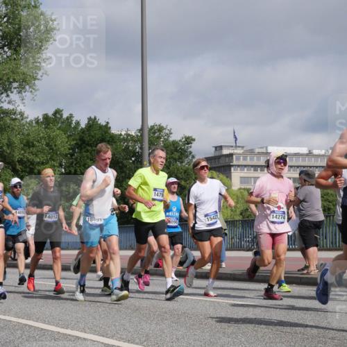 29.06.2025 - hella hamburg halbmarathon Luisa Fischer http://msf.ph/oto/8458967 29.06.2025 09:53:15 Kennedybrücke 17120, 14092, 14012, 18491, 1479, 6080, 15421, 14274, 1772, 1697, 2546, 3626, 4229, 4380, 4893, 5026, 5472, 5506, 5752, 5916, 6080, 6429, 6686, 6687, 7026, 7110, 8091, 8574, 10064, 10783 meine-sportfotos.de