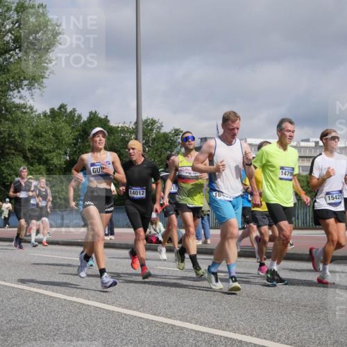 29.06.2025 - hella hamburg halbmarathon Luisa Fischer http://msf.ph/oto/8458990 29.06.2025 09:53:16 Kennedybrücke 11731, 17120, 10, 14012, 14798, 15421, 14, 1697, 2546, 3626, 4229, 4893, 5026, 5472, 5506, 5752, 5916, 6080, 6429, 6686, 6687, 7110, 8091, 8574, 10064, 10783 meine-sportfotos.de