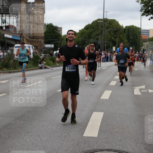 29.06.2025 - hella hamburg halbmarathon Yannick Fuchs http://msf.ph/oto/8459009 29.06.2025 10:56:32 20KM 1006, 1194, 1212, 1264, 1377, 1432, 1568, 1573, 1674, 1726, 3740, 4511, 6311, 6414, 6415, 6602, 6752, 7869, 8045, 8624, 8730, 10214, 10519, 11180, 11670, 12156, 12286, 13498, 13868, 14348, 14368, 14456, 16654, 16688, 16808, 17096, 17136, 17383, 17955, 18382, 18530, 19023 meine-sportfotos.de