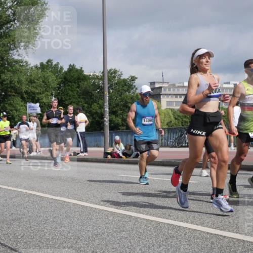 29.06.2025 - hella hamburg halbmarathon Luisa Fischer http://msf.ph/oto/8459019 29.06.2025 09:53:17 Kennedybrücke 591, 16301, 1905, 712, 14092, 6080, 2546, 3626, 4229, 4893, 5026, 5472, 5506, 5752, 5916, 6080, 6429, 6687, 7110, 8091, 8574, 10064, 10783 meine-sportfotos.de