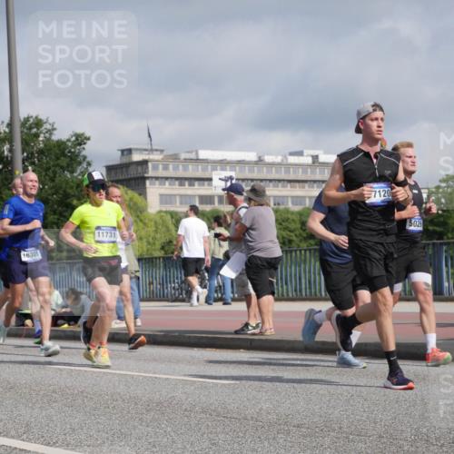 29.06.2025 - hella hamburg halbmarathon Luisa Fischer http://msf.ph/oto/8459081 29.06.2025 09:53:20 Kennedybrücke 5916, 11731, 16301, 7120, 5026, 2546, 4893, 5026, 5472, 5506, 5752, 5916, 6080, 6429, 7110, 8091, 8574, 10064 meine-sportfotos.de