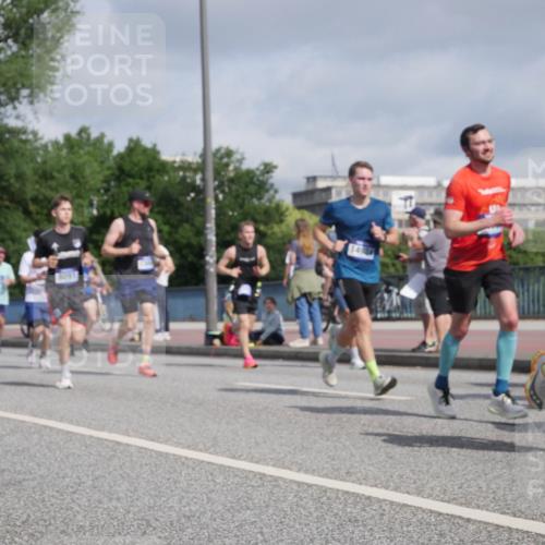 29.06.2025 - hella hamburg halbmarathon Luisa Fischer http://msf.ph/oto/8459115 29.06.2025 09:53:22 Kennedybrücke 8091, 1441, 2546, 3056, 4893, 5026, 5506, 5752, 5916, 6429, 8091, 8574, 10064 meine-sportfotos.de