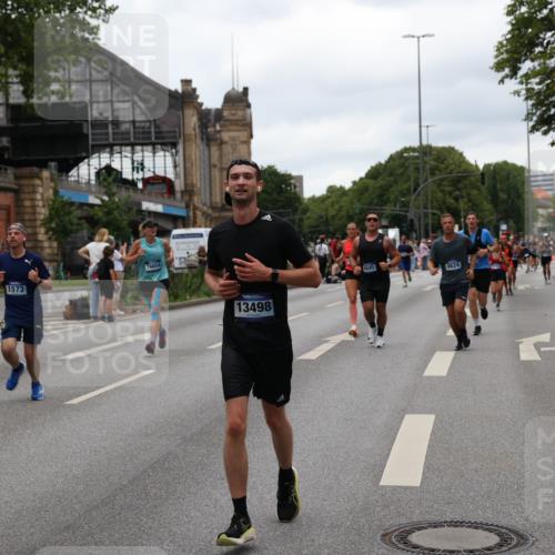 29.06.2025 - hella hamburg halbmarathon Yannick Fuchs http://msf.ph/oto/8459224 29.06.2025 10:56:33 20KM 1006, 1114, 1194, 1212, 1264, 1377, 1432, 1568, 1573, 1674, 1726, 1851, 3001, 3740, 4511, 6311, 6414, 6415, 6602, 6752, 7869, 8045, 8624, 8730, 10214, 10519, 11180, 12156, 12286, 13498, 14348, 14368, 14456, 16654, 16688, 16808, 17096, 17136, 17142, 17383, 18382, 18530, 19023 meine-sportfotos.de