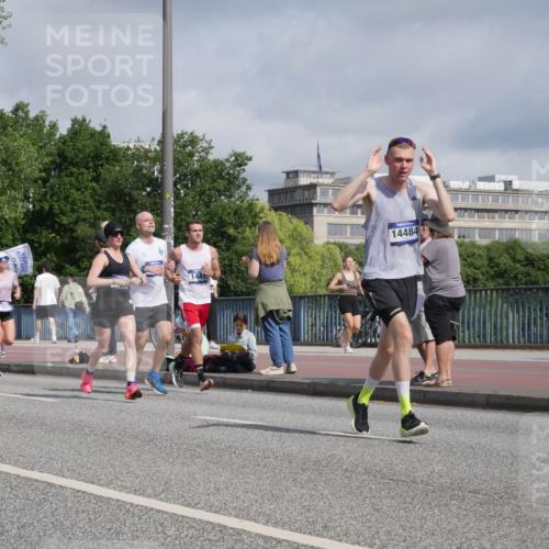 29.06.2025 - hella hamburg halbmarathon Luisa Fischer http://msf.ph/oto/8459318 29.06.2025 09:53:30 Kennedybrücke 15297, 14484, 1441, 1677, 2579, 3056, 4888, 4889, 5087, 6639, 6721, 7284, 8122, 8319, 8966, 9313 meine-sportfotos.de