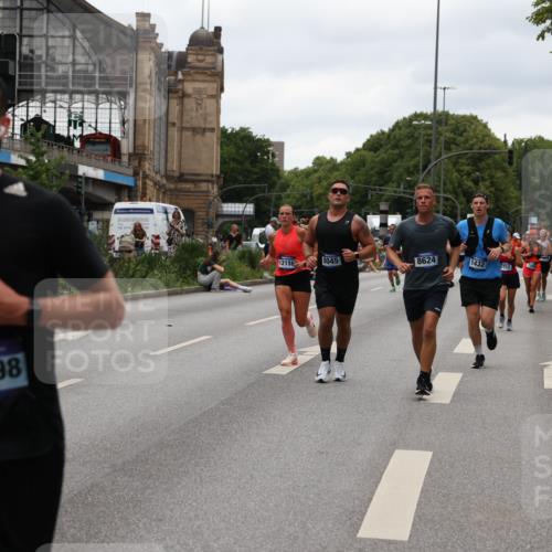 29.06.2025 - hella hamburg halbmarathon Yannick Fuchs http://msf.ph/oto/8459321 29.06.2025 10:56:34 20KM 1006, 1114, 1194, 1212, 1264, 1377, 1432, 1568, 1573, 1674, 1726, 1851, 3001, 3740, 4511, 6311, 6602, 6752, 7869, 8045, 8624, 8730, 10214, 10519, 11180, 12008, 12156, 12286, 13498, 14348, 14368, 14456, 16654, 16688, 16808, 17096, 17136, 17142, 17383, 18382, 18530, 19023 meine-sportfotos.de