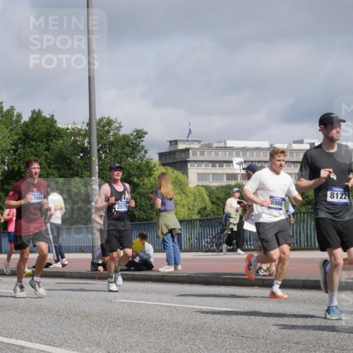 29.06.2025 - hella hamburg halbmarathon Luisa Fischer http://msf.ph/oto/8459527 29.06.2025 09:53:35 Kennedybrücke 19, 4888, 16689, 7668, 8966, 2579, 8122, 1256, 1441, 1677, 1962, 2579, 3056, 4888, 4889, 5087, 6639, 6721, 6901, 7116, 7284, 7635, 8122, 8319, 8966, 9313, 10469 meine-sportfotos.de
