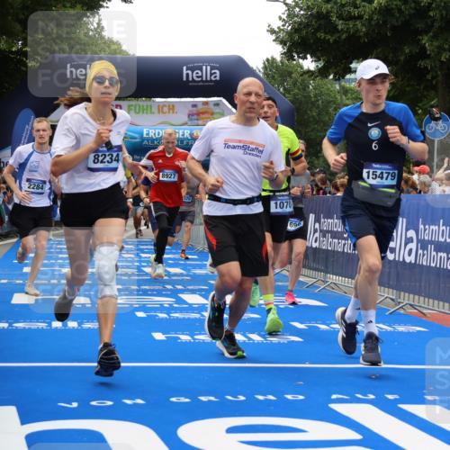 29.06.2025 - hella hamburg halbmarathon Strokosch-Dieckow http://msf.ph/oto/8459604 29.06.2025 10:47:33 Ziel 1012, 1070, 1320, 1592, 1696, 2284, 2708, 2839, 2869, 2953, 3304, 5532, 5889, 6009, 7962, 8023, 8234, 8852, 8927, 9305, 10969, 10988, 11021, 12870, 13223, 13303, 13948, 14618, 14619, 15451, 15479, 15923, 16205, 17846, 17905, 18104, 18758, 18970, 19181 meine-sportfotos.de