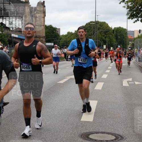 29.06.2025 - hella hamburg halbmarathon Yannick Fuchs http://msf.ph/oto/8459950 29.06.2025 10:56:37 20KM 1114, 1194, 1212, 1264, 1377, 1432, 1531, 1573, 1674, 1726, 1851, 2447, 2911, 3001, 3740, 4511, 6311, 6602, 6752, 7869, 8045, 8068, 8624, 8730, 11180, 12008, 12156, 12286, 13498, 14348, 14368, 14677, 16654, 16688, 17096, 17119, 17136, 17142, 18382, 18530, 19023 meine-sportfotos.de