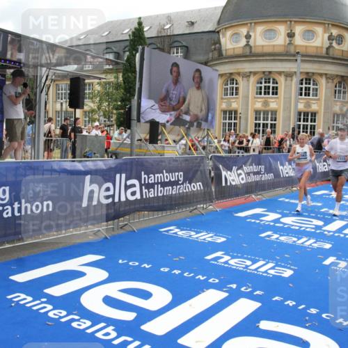 29.06.2025 - hella hamburg halbmarathon Michael Strokosch http://msf.ph/oto/8459954 29.06.2025 10:32:36 Ziel 1707, 11745, 11877, 13199, 14293, 14908, 18135, 18562, 18563 meine-sportfotos.de