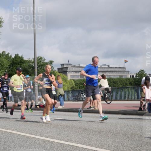 29.06.2025 - hella hamburg halbmarathon Luisa Fischer http://msf.ph/oto/8460005 29.06.2025 09:53:48 Kennedybrücke 17834, 7378, 5275, 6593, 371, 650, 1215, 1136, 1912, 2972, 3700, 3947, 4759, 4854, 4865, 5275, 6593, 7378, 7693, 9262, 9371, 9755, 9833, 9885, 10193, 10415 meine-sportfotos.de