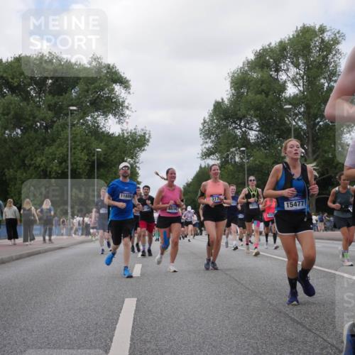 29.06.2025 - hella hamburg halbmarathon Luisa Fischer http://msf.ph/oto/8460044 29.06.2025 10:38:32 Kennedybrücke 11886, 70, 4696, 317, 4704, 18375, 15477, 103, 2198, 3170, 3958, 4333, 4696, 4703, 6365, 6379, 6397, 8249, 8296, 9803, 10358 meine-sportfotos.de