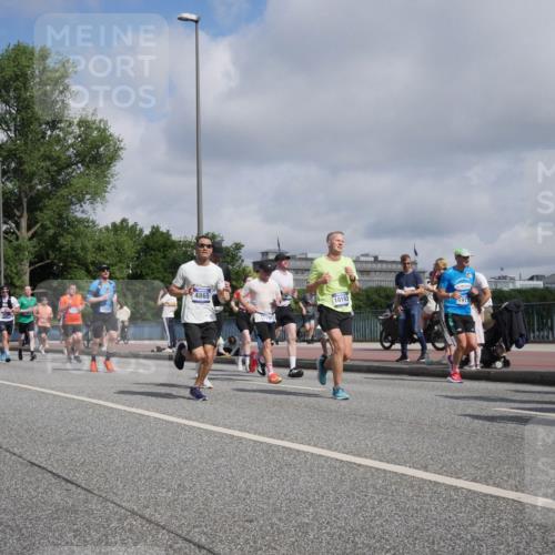 29.06.2025 - hella hamburg halbmarathon Luisa Fischer http://msf.ph/oto/8460120 29.06.2025 09:53:52 Kennedybrücke 4865, 15424, 10193, 11907, 1912, 12385, 1136, 1912, 1941, 2972, 3523, 3700, 4759, 4843, 4865, 5275, 5375, 6593, 7378, 7693, 9262, 9371, 9380, 9885, 10193 meine-sportfotos.de