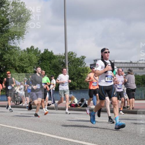29.06.2025 - hella hamburg halbmarathon Luisa Fischer http://msf.ph/oto/8460246 29.06.2025 09:53:56 Kennedybrücke 18970, 194, 17724, 14201, 2972, 4759, 1136, 18013, 3700, 1136, 1941, 2972, 3523, 3700, 4759, 4843, 5375, 5410, 9262, 9380 meine-sportfotos.de