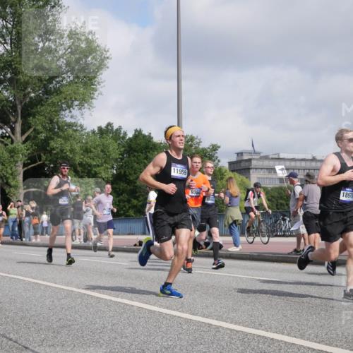 29.06.2025 - hella hamburg halbmarathon Luisa Fischer http://msf.ph/oto/8460346 29.06.2025 09:53:59 Kennedybrücke 15828, 13479, 17492, 11959, 9380, 15862, 7724, 4843, 18970, 1941, 2972, 3523, 4759, 4843, 5375, 5410, 8871, 9380, 10375 meine-sportfotos.de